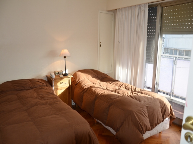 Bedroom /Dormitorio